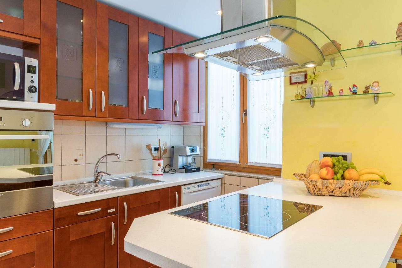 Apartman Vesna Pola Esterno foto